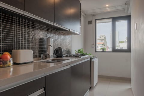 Apartment, City View | Private kitchen