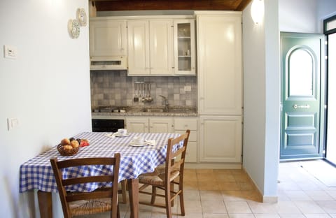 Double or Twin Room, 1 Bedroom (Two Levels) | Private kitchenette | Full-size fridge, oven, stovetop, cookware/dishes/utensils