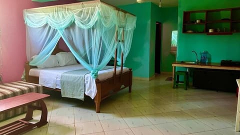 Double or Twin Room, Balcony, Courtyard View | WiFi (free)