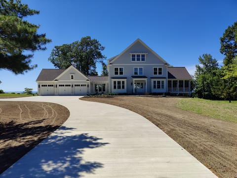 Beautiful Custom Built 5600 square foot Home on Lake Michigan - Private Beach
