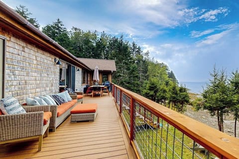 House, Multiple Beds, Kitchen (Sea Good) | Terrace/patio