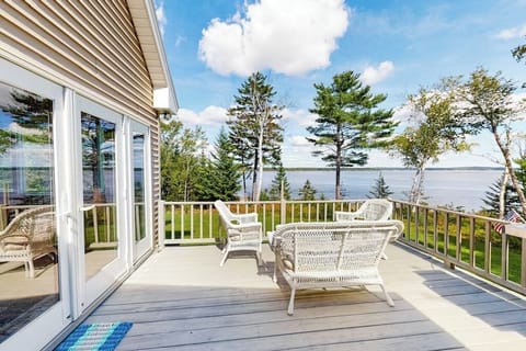 House, Multiple Beds (Harbor Myst) | View from room