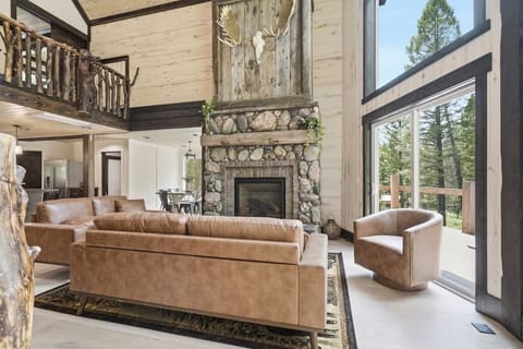Main floor with gas fireplace