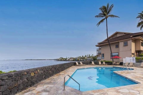 Oceanfront Pool with Lava Rock Wall