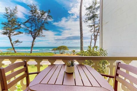 Private Lanai For Morning Coffee
