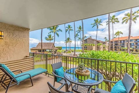 Dine outdoors on the private lanai while enjoying beautiful island views.