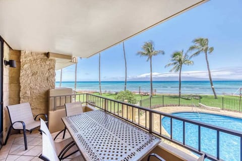 Oceanfront Lanai Made For Morning Coffee