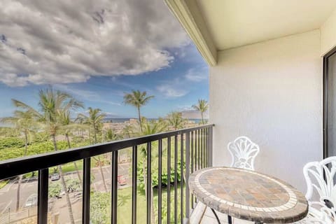 Private Balcony With Ocean Breeze