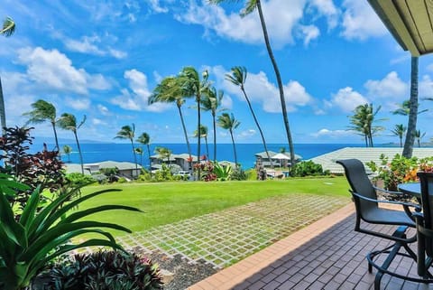 Explore Kapalua Bay Villas resort grounds are a tropical paradise.