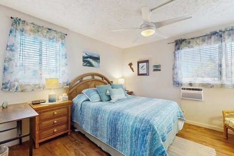 Peaceful Queen Bedroom Retreat