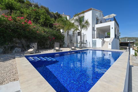 Casa Zoe 6 pax - 1