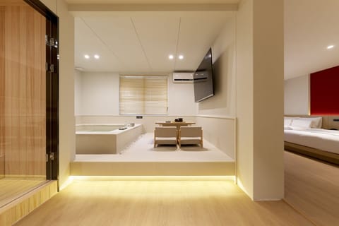 Signature Spa & Sauna | WiFi (free)