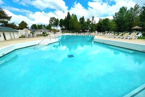 Holiday Home Swimming Pool