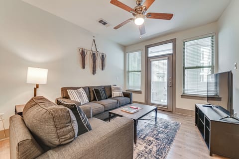 Dallas Vacation Rental | 2BR | 2BA | 1,100 Sq Ft