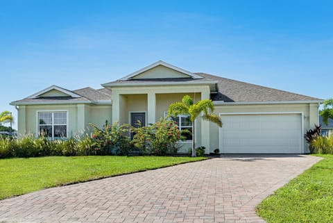 Punta Gorda Vacation Rental | 3BR | 2BA | 2,196 Sq Ft