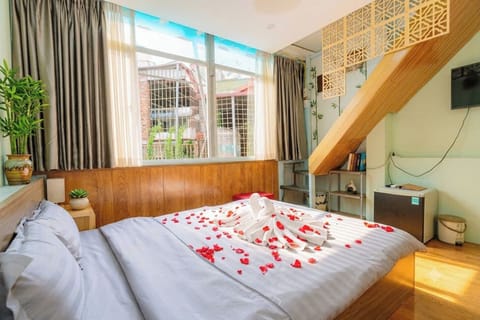 Minibar, in-room safe, blackout drapes, iron/ironing board