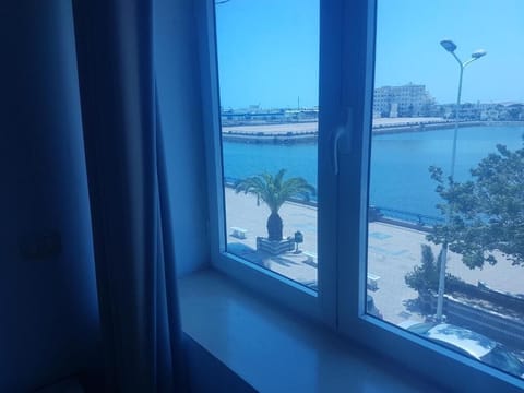 Double Room, Lake View | Interior