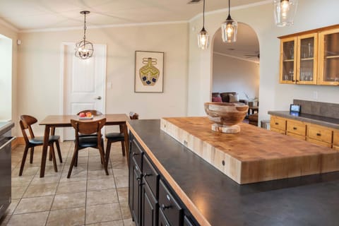 House, Multiple Beds, Garden View (Hilmy Cellars Haus) | Dining