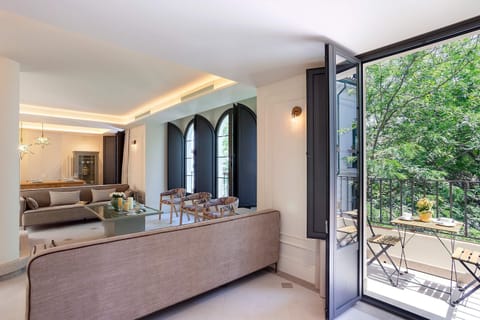 House | 6 bedrooms