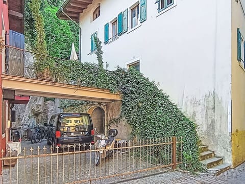 Furniture, Outdoor Furniture, Chair, Shade, Outdoor Table, Houseplant, Patio, Yard, Design, Balcony