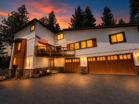 Front of house, no garage access