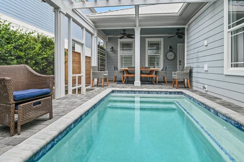 Private pool
