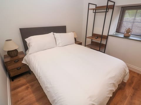2 bedrooms, WiFi (free), individually decorated, individually furnished