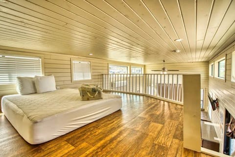 Bedroom. Interior and views may vary based on location and availability.