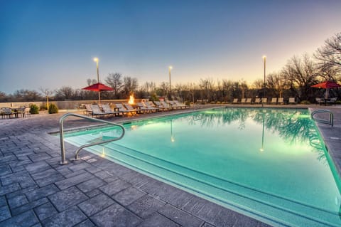 Swimming pool, available daily from 8:00 AM to 10:00 PM.