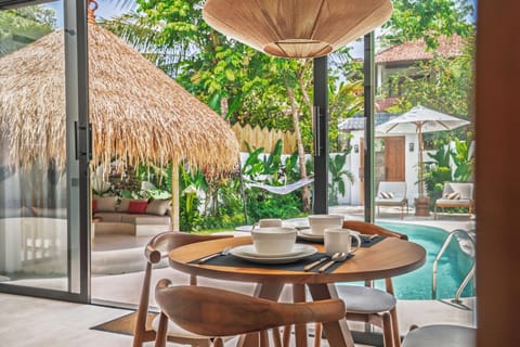 Deluxe Villa, 2 Bedrooms, Private Pool | Dining