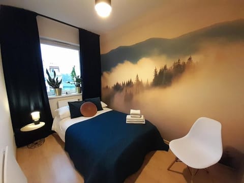 Iron/ironing board, WiFi (free)