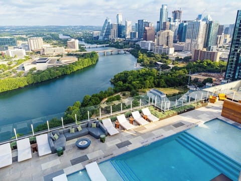 Rooftop Pool Overlooking Ladybird Lake