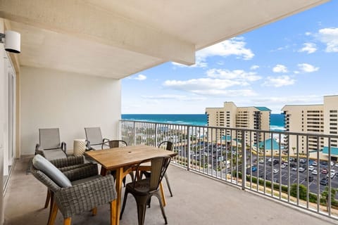 Private, Furnished Balcony with Panoramic Ocean Views