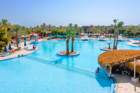 3 outdoor pools, open 7:30 AM to 5:00 PM, free cabanas, pool umbrellas