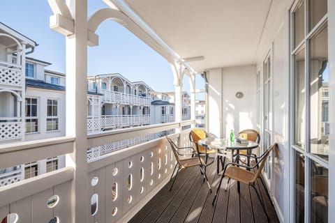Apartment | Outdoor dining