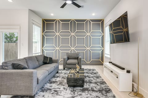 Houston Vacation Rental | 2BR | 2.5BA | 2,800 Sq Ft