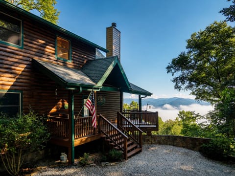 The entryway to our Smoky Mountain Paradise!