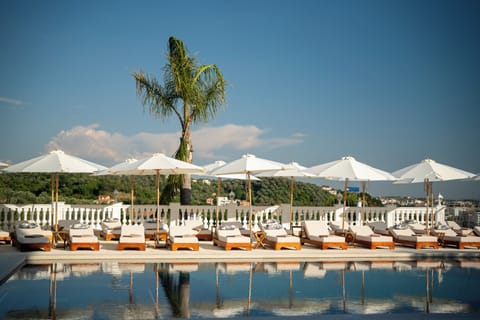 Standard Room | Pool
