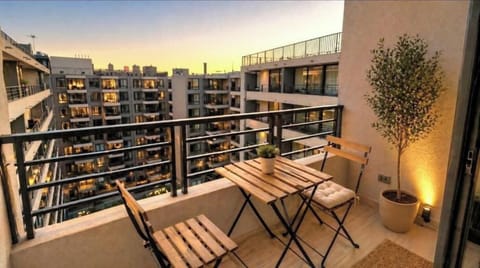 Apartment | Outdoor dining
