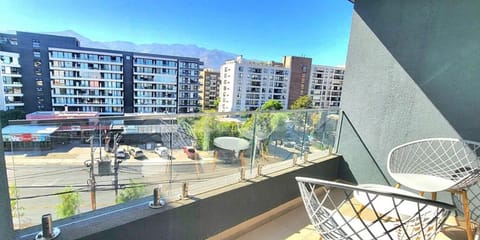 Apartment | Outdoor dining