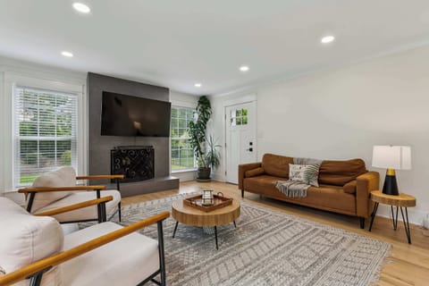Enjoy a relaxing stay at Cape Cod, where comfort meets convenience