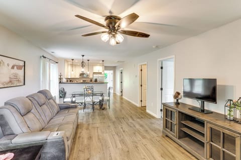 Leicester Vacation Rental | 3BR | 2BA | 1,320 Sq Ft