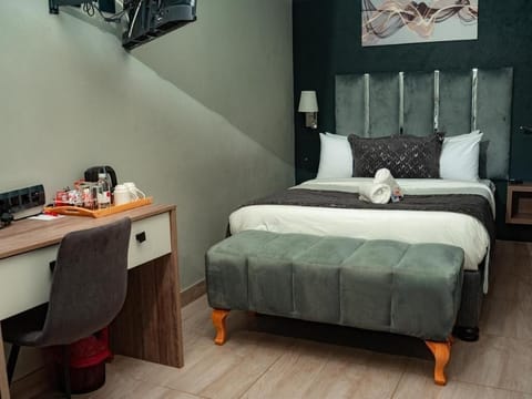 Standard Double Room, Hill View | In-room safe, WiFi (free)