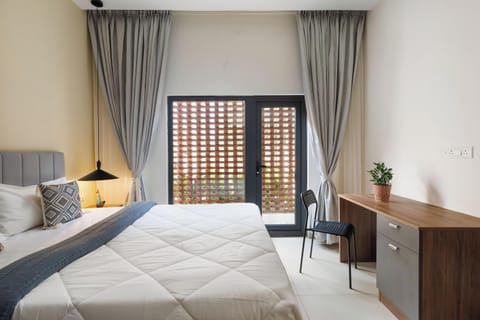 Apartment (1 Bedroom) | 3 bedrooms, laptop workspace, iron/ironing board, bed sheets
