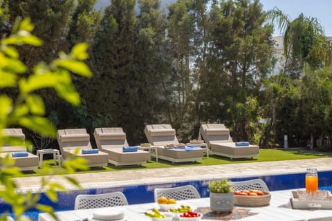 Outdoor Lounge Area