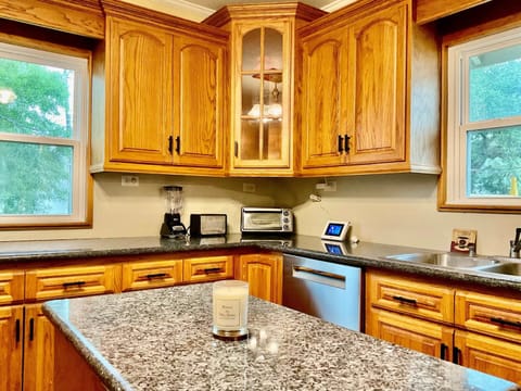 House, Multiple Beds, Garden View (East Blue Stay) | Private kitchen