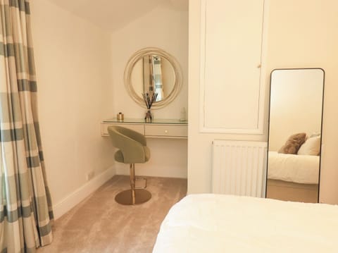 2 bedrooms, WiFi (free), individually decorated, individually furnished