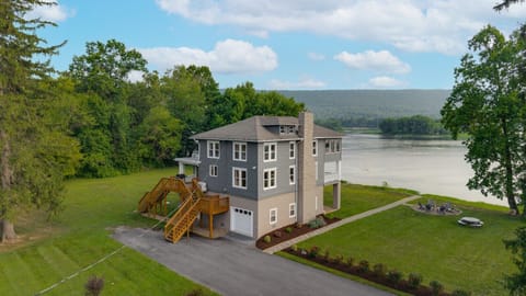 Susquehanna Riverfront - Stunning Views with direct river access.