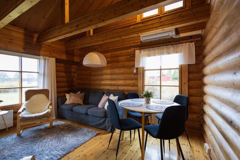 Enjoy plenty of space for your whole group to dine, chat, and relax together in the main living area. The open concept ensures no one misses out on the conversation.