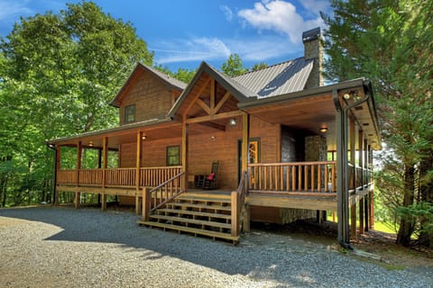 Folklore welcomes you with classic mountain architecture, expansive covered porches, and a peaceful wooded setting that creates the perfect North Georgia mountain getaway for families and friends.